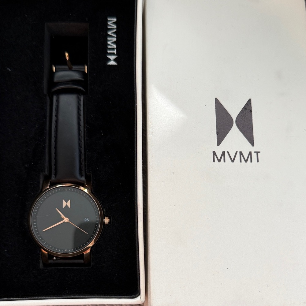 MVMT Black Leather-women’s Watch